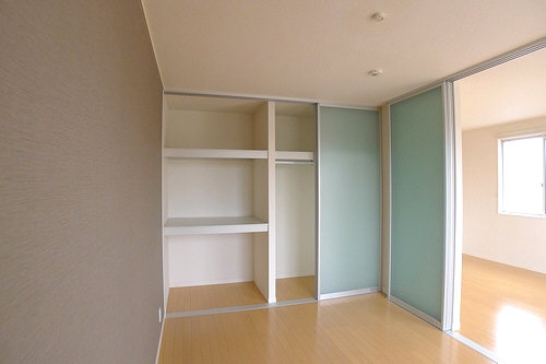 タウンヒル小柴　Ｅ 202号-5