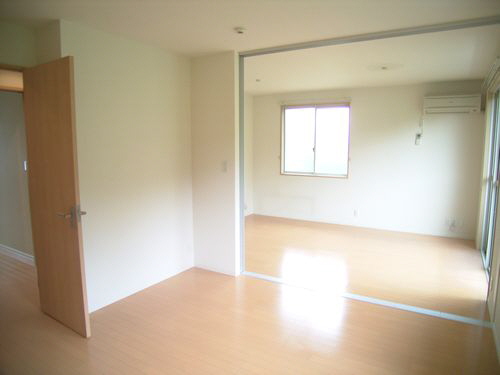 オークヒルズＤ 201号-4