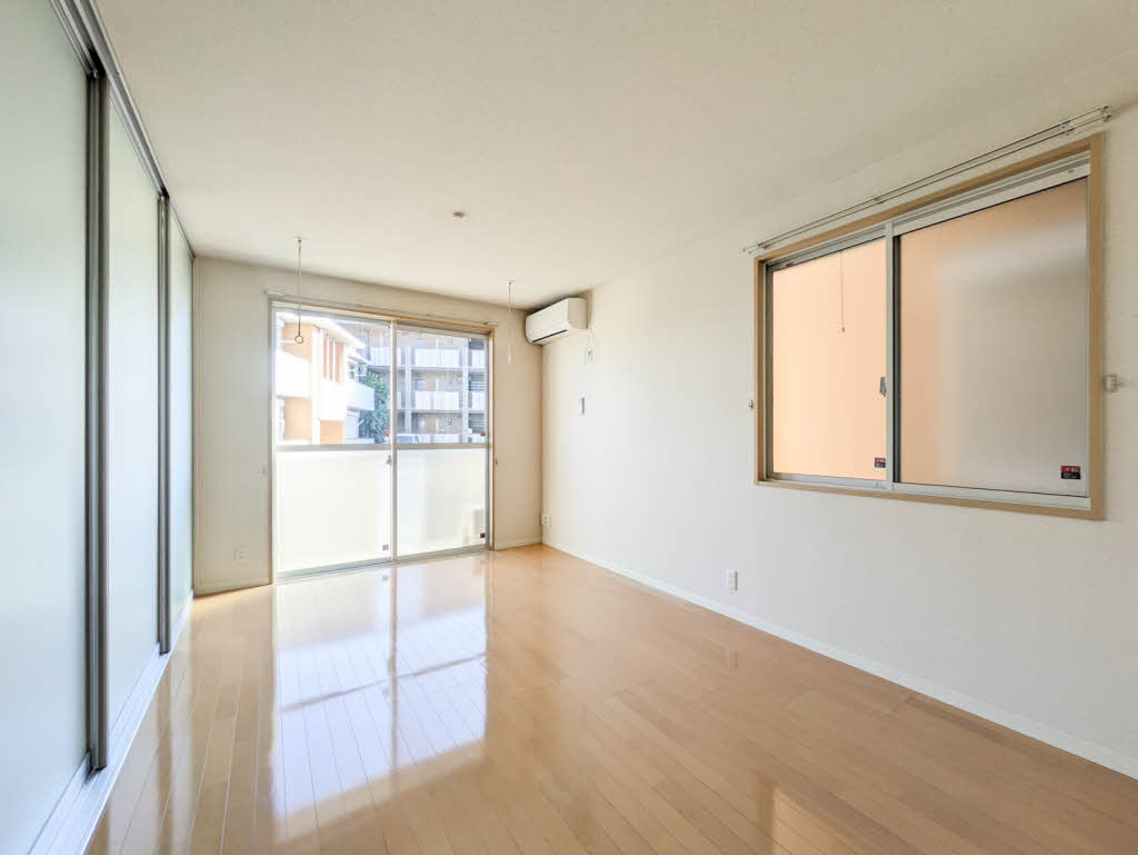 ヴィラ　ボナールＢ 101号-3