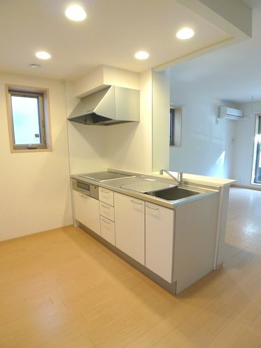 新守谷アベニュー・Ⅰ 201号-6