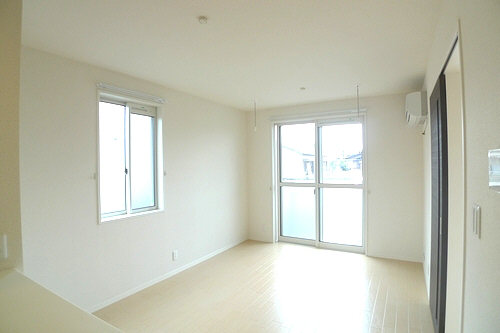 シャーメゾンＭ 103号-2