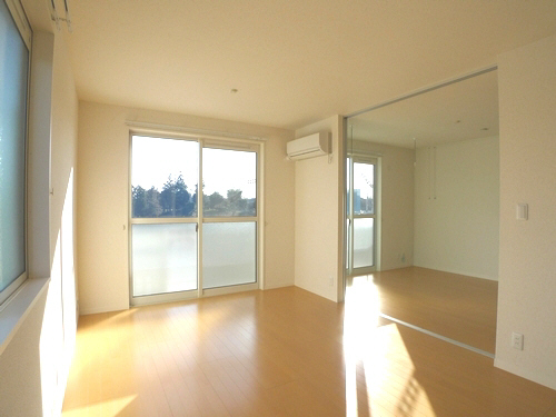 カラコレス B 103号-2