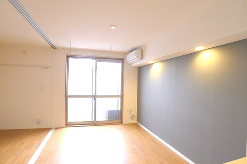 エンブレイス 204号-3