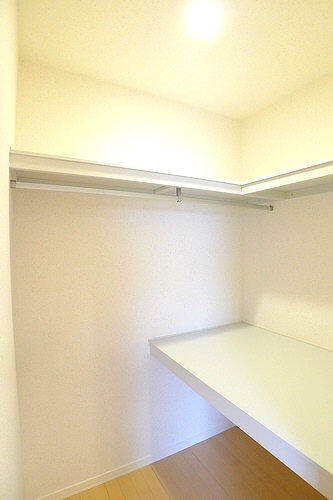 エンブレイス 204号-5