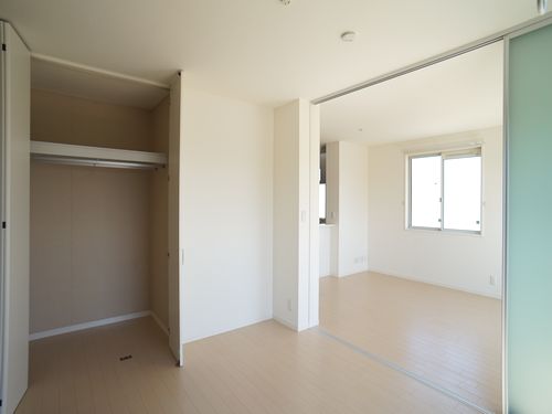 ベル タウンⅢ 203号-4