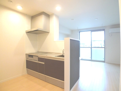 グランシャリオＣ 102号-3