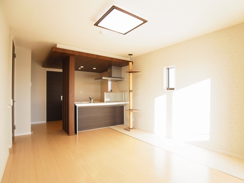 リッツ ガーデン学園の森Ⅱ 303号-2