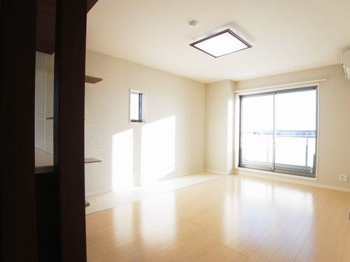 リッツ ガーデン学園の森Ⅱ 303号-3