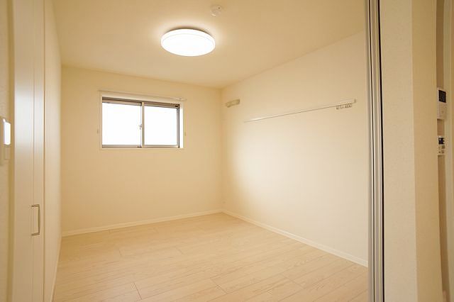 リブフラット 305号-4