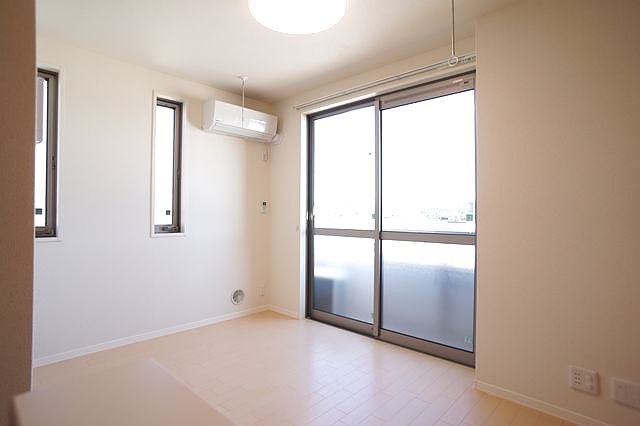 リヴェール　ＯＮＥ 204号-3