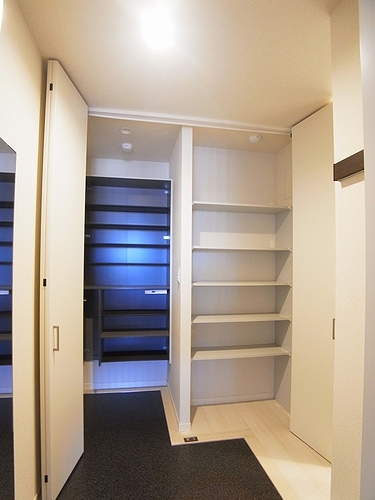 ラフィーナ・コート 303号-11