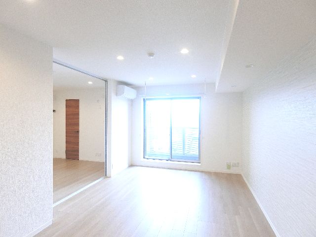 サンライズ 201号-2