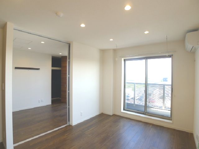 サンライズ 403号-3