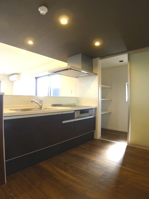 サンライズ 403号-5