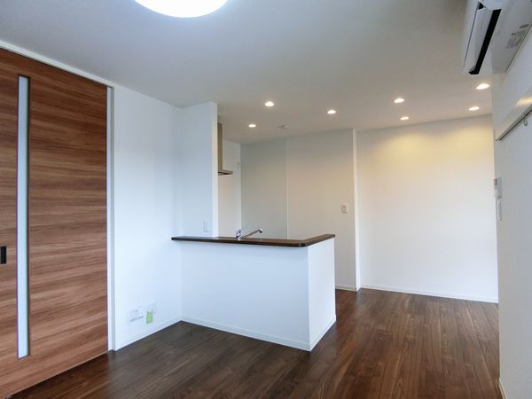 ドミール松代 302号-2