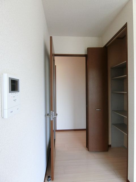 リヴェールⅡ　Ｄ 202号-4