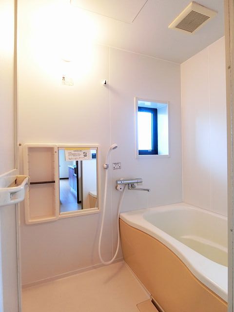 リヴェールⅡ　Ｅ 202号-8