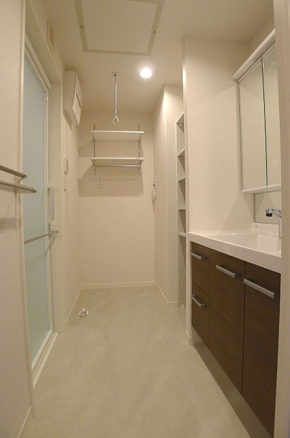 メゾン・セ・ラヴィ　Ⅱ 302号-7