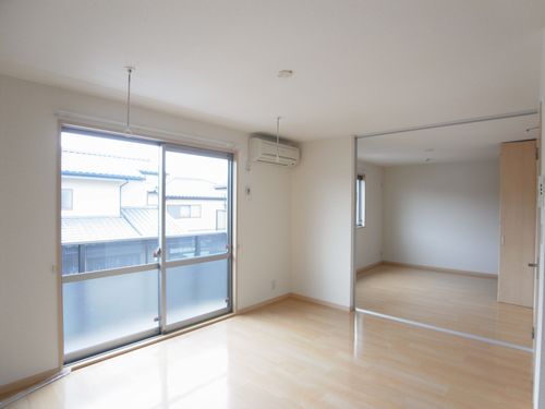 リリーガーデン二番館 202号-2