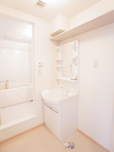 リリーガーデン二番館 202号-9