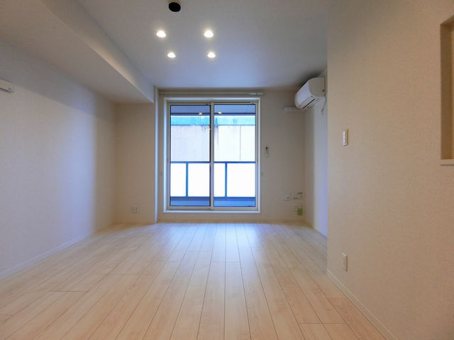 シャーメゾン天久保 206号-5