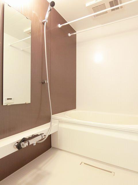 シャーメゾン天久保 206号-7