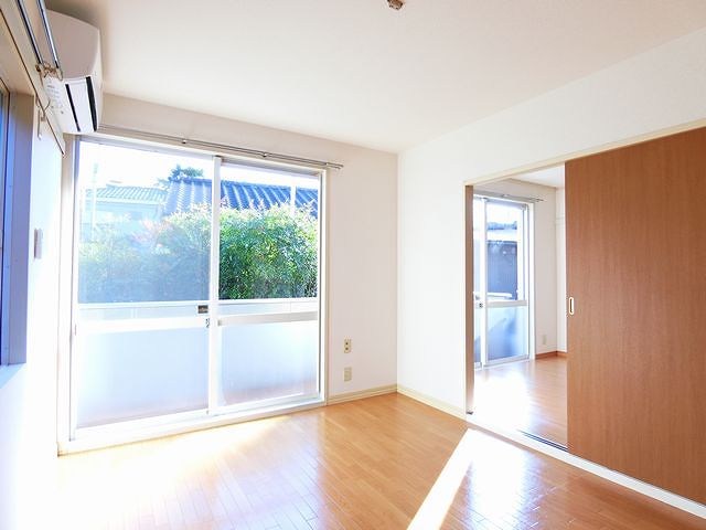 カーサ小室 101号-3