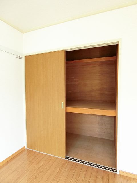 カーサ小室 101号-6