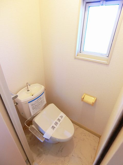 カーサ小室 202号-9