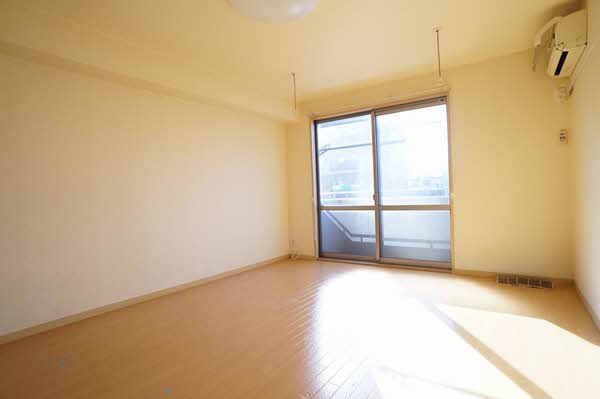 ビーグルハウス 203号-2