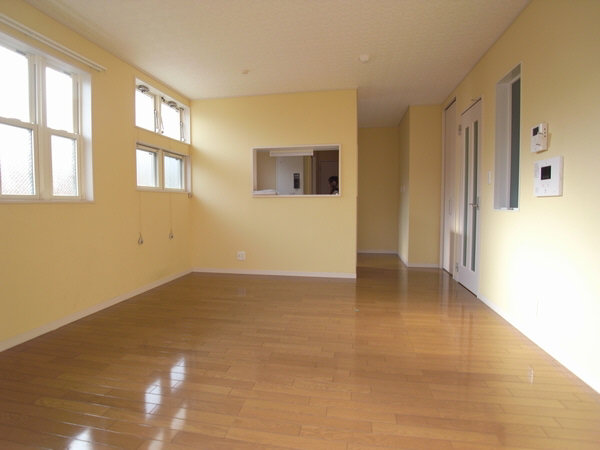 ローズ・ドール 201号-2