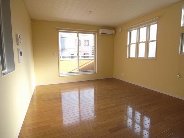 ローズ・ドール 201号-3