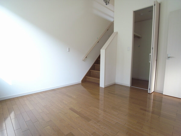 ローズ・ドール 201号-9