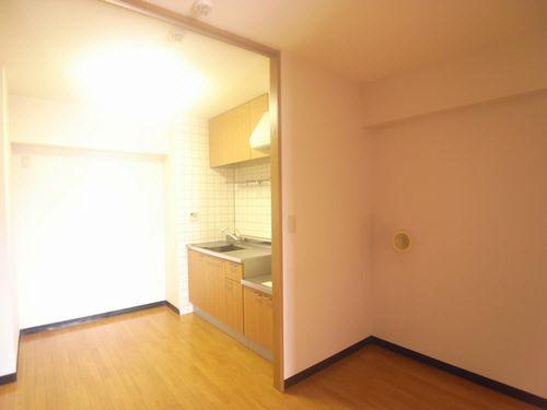 藤崎ビル 401号-4