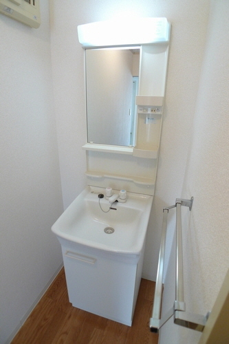 ヒルズ・ウィスタリア 102号-8