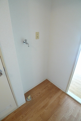 ヒルズ・ウィスタリア 102号-9