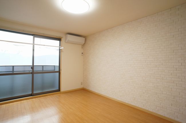 フローラ・セゾン 102号-2