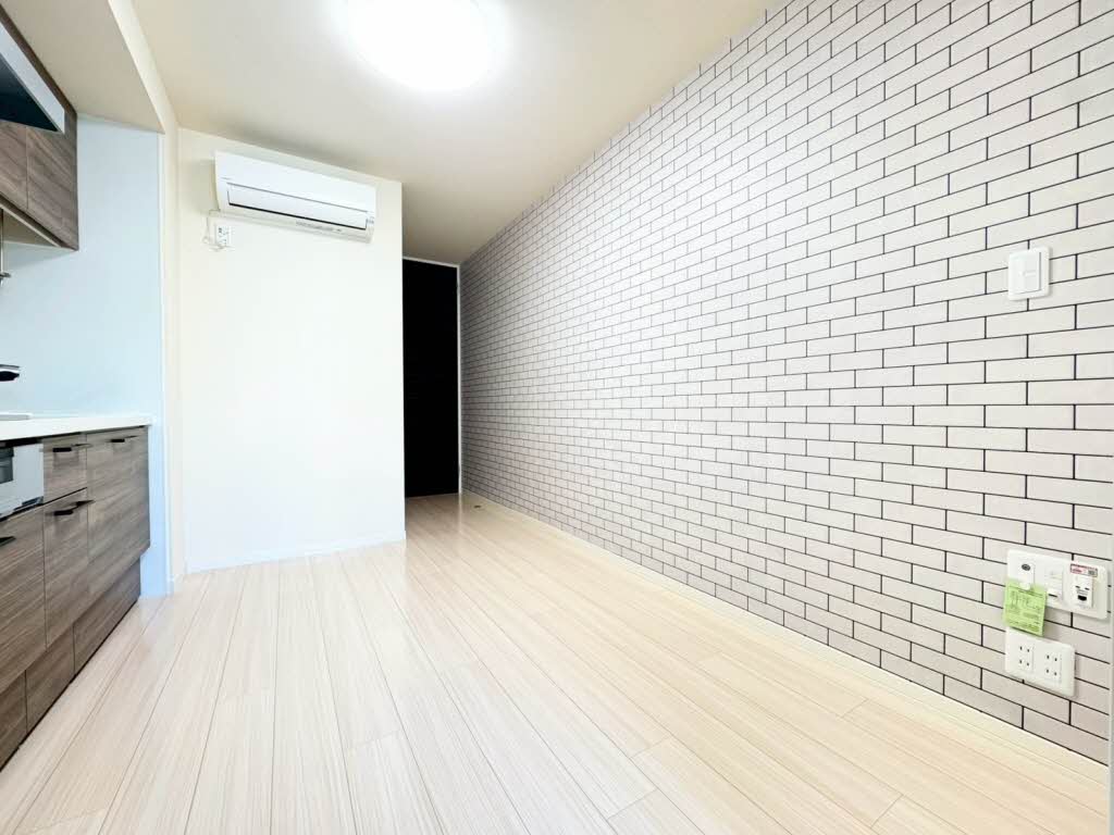 シティホームズⅧ 202号-3