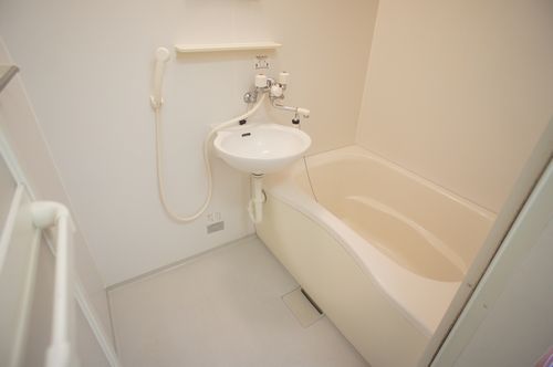 ハイツクレイン谷津 202号-5