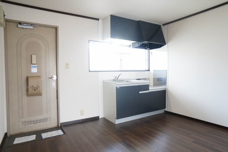 ドウェル若宮 202号-2