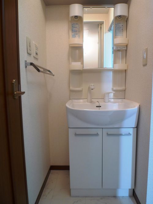 ＤＯＮＪＯＮ　ＣＨＩＢＡ 202号-9