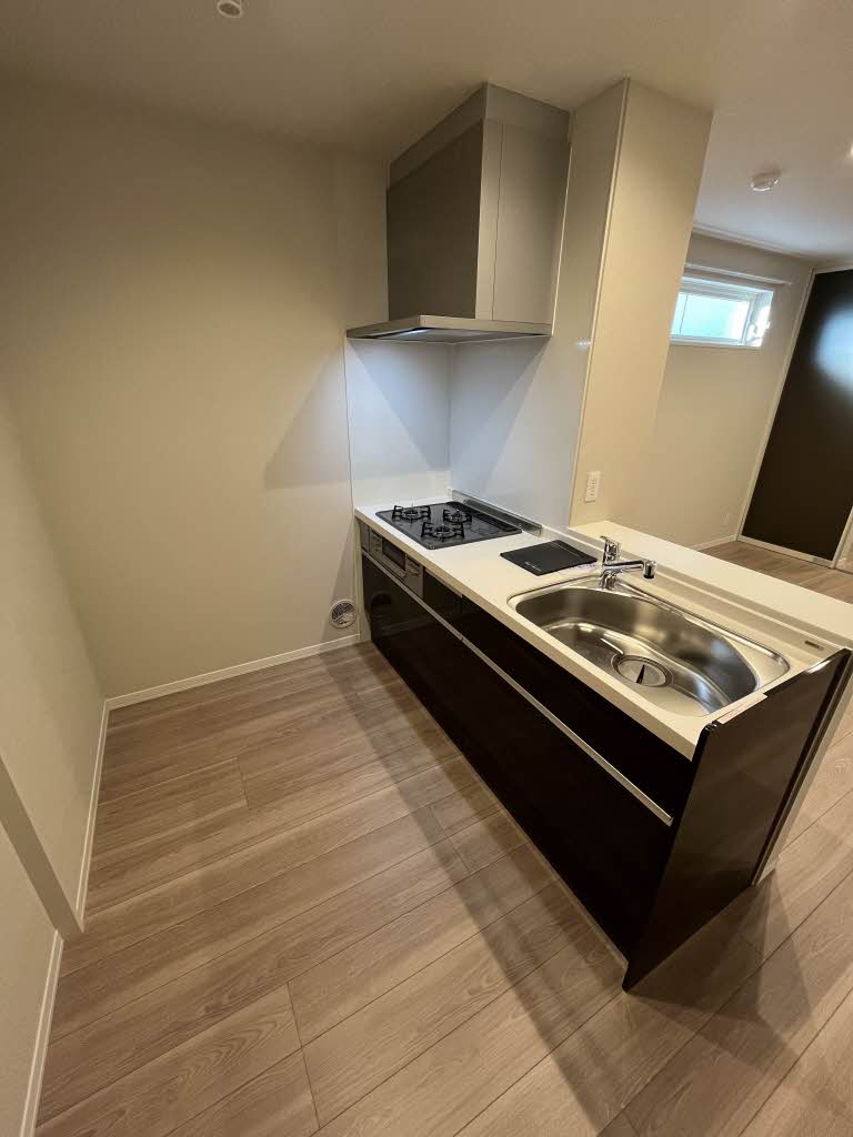 レジデンスアーク 201号-6