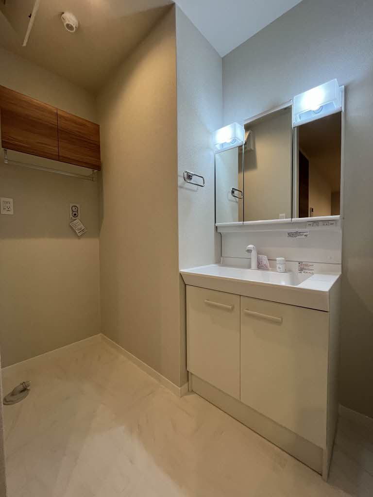 レジデンスアーク 301号-7