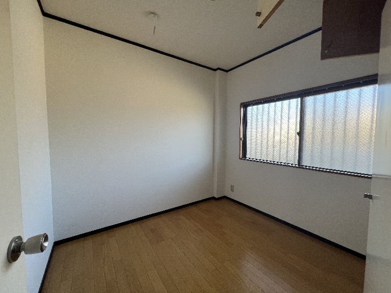 ヒルトップ・ガーデン 201号-4