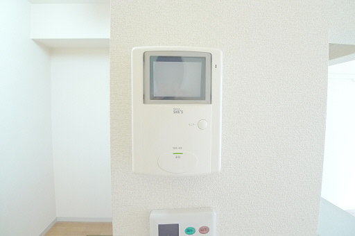 ウィスカー・ヴィレッジ 102号-8