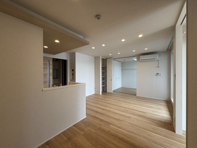 Ｍａｌｉｅｎａ 302号-5