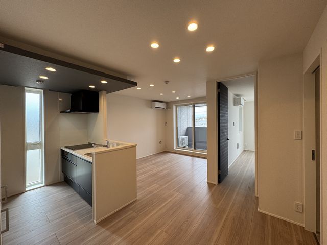 Ｍａｌｉｅｎａ 303号-5