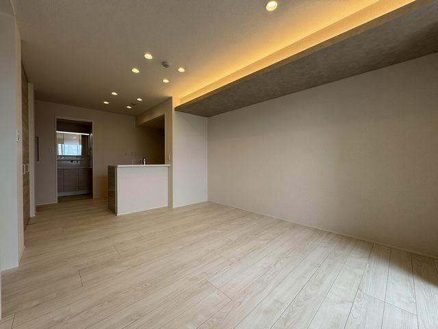 Ｍａｌｉｅｎａ 305号-5