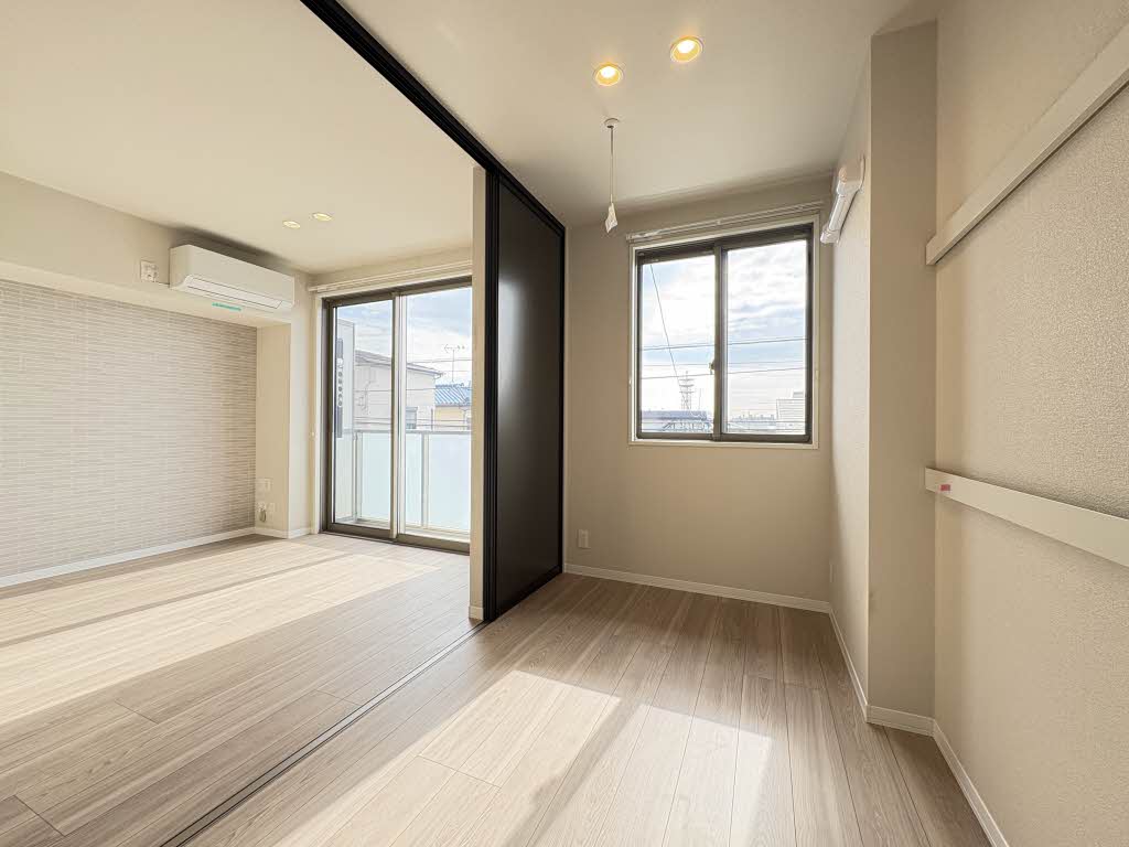 ルピナスコモド 202号-8