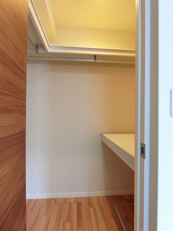 Ｃｏｕｒｔ　ＦＯＲＥＮＡ　壱番館 102号-5